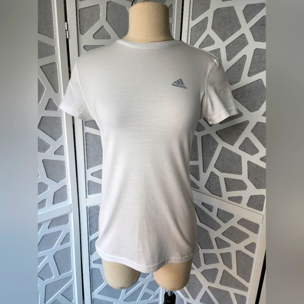 Adidas / Bellagio Las Vegas collaboration Sz. S fitted white t-shirt.